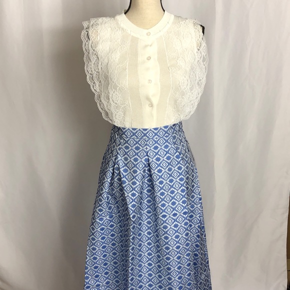 Cute White and Blue A-Line Circle Skirt NWT - Picture 4 of 4
